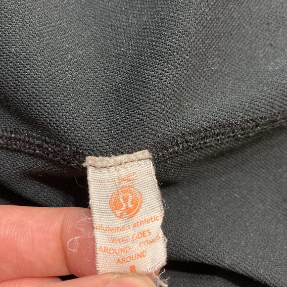 Lululemon Women's Size 8 Shirt Long Sleeve Nylon Blend Logo Black - Picture 4 of 7